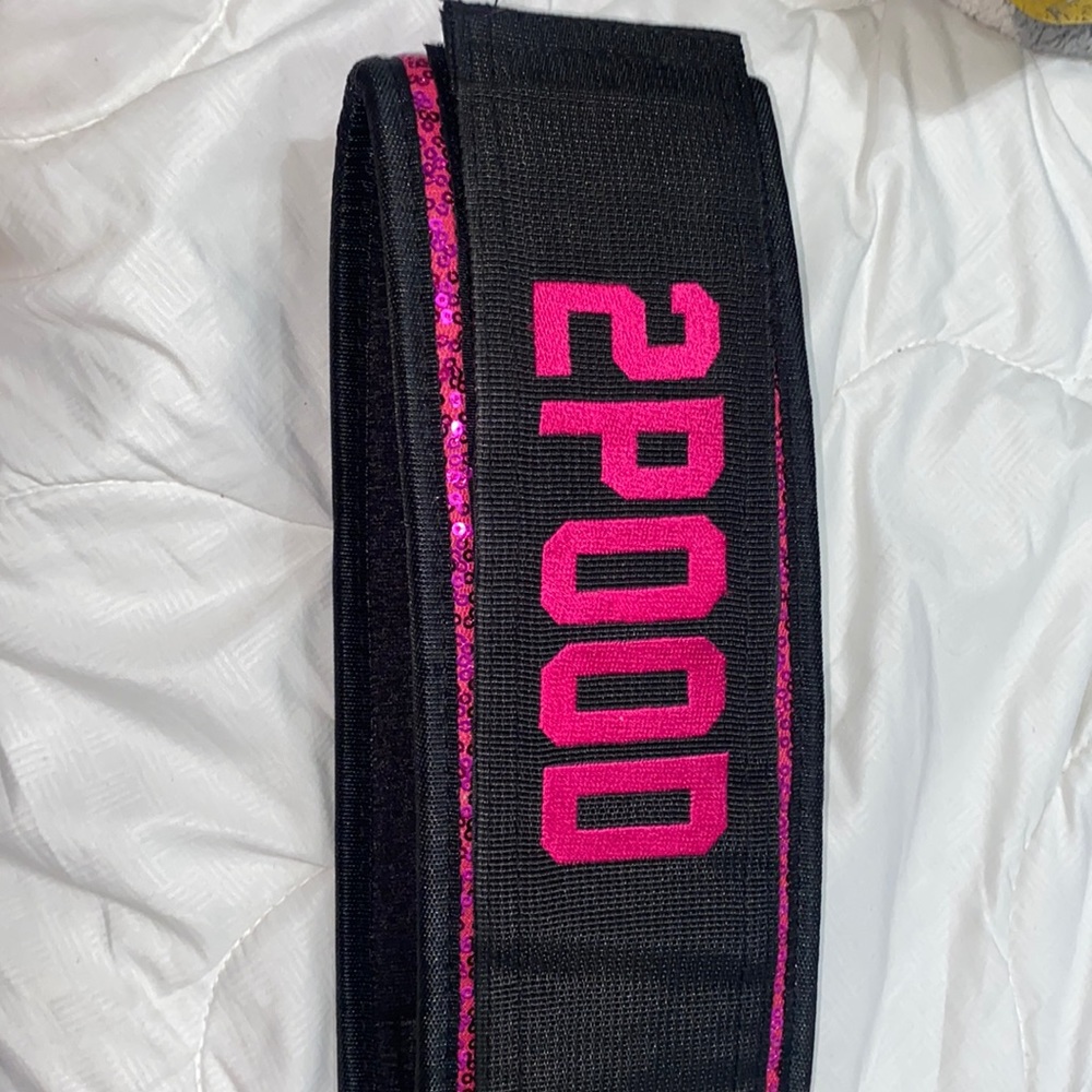 2pood pink sequins lifting belt size small